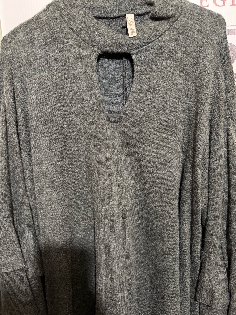 Cozy Grey Keyhole Knit Top - Unknown Brand